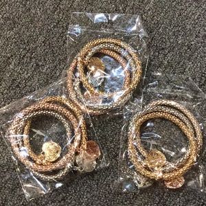 Pack of three brackets.